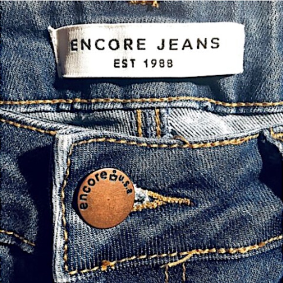 Encore Jeans Size 5 Women’s Juniors Distressed Destroyed Medium Wash Blue Skinny - Picture 11 of 15